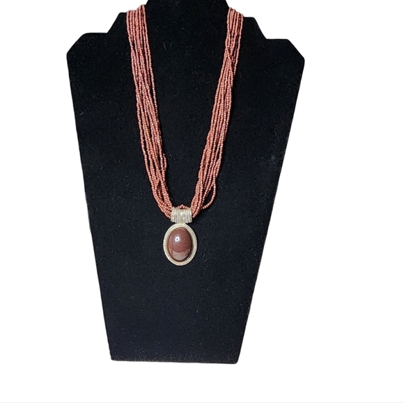 unknown Jewelry - Multi-strand pendant necklace. 18.5" Long